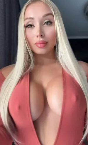 Daniella Chavez / daniellachavez / daniellachavezofficial / snapchat nude photo #0215