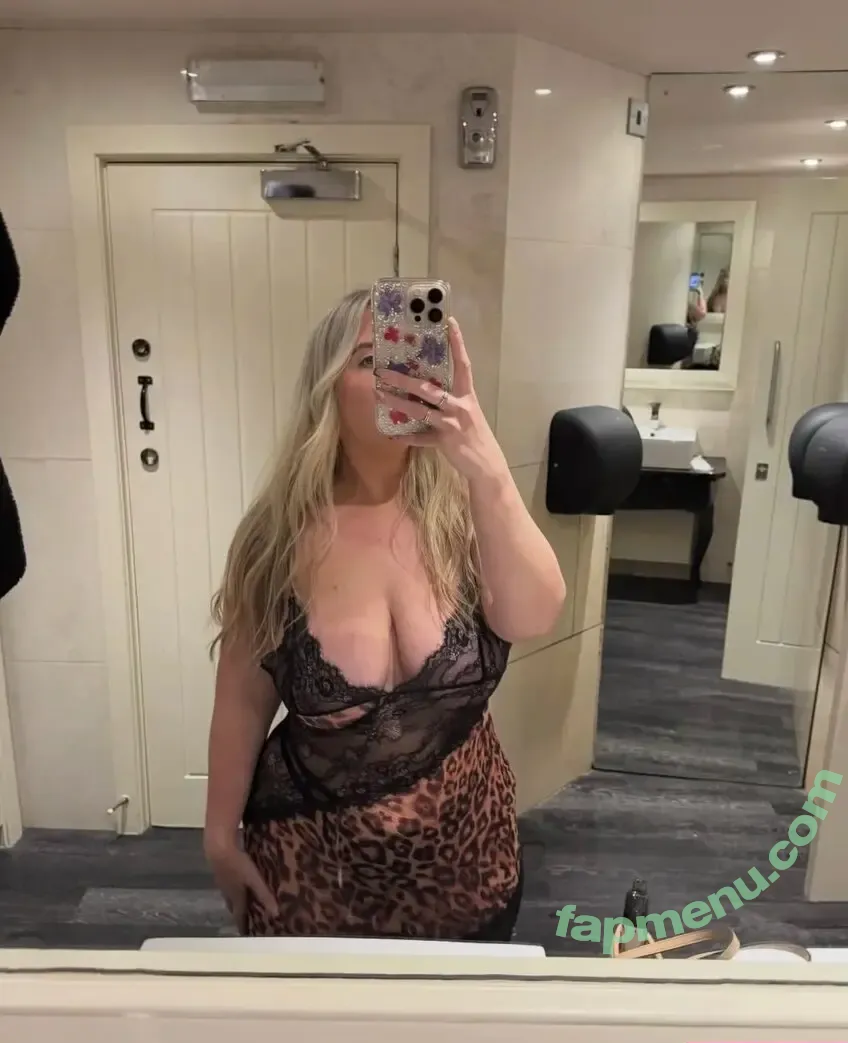 danielle nude photo #0285 (daniellecolby / daniellewalter)