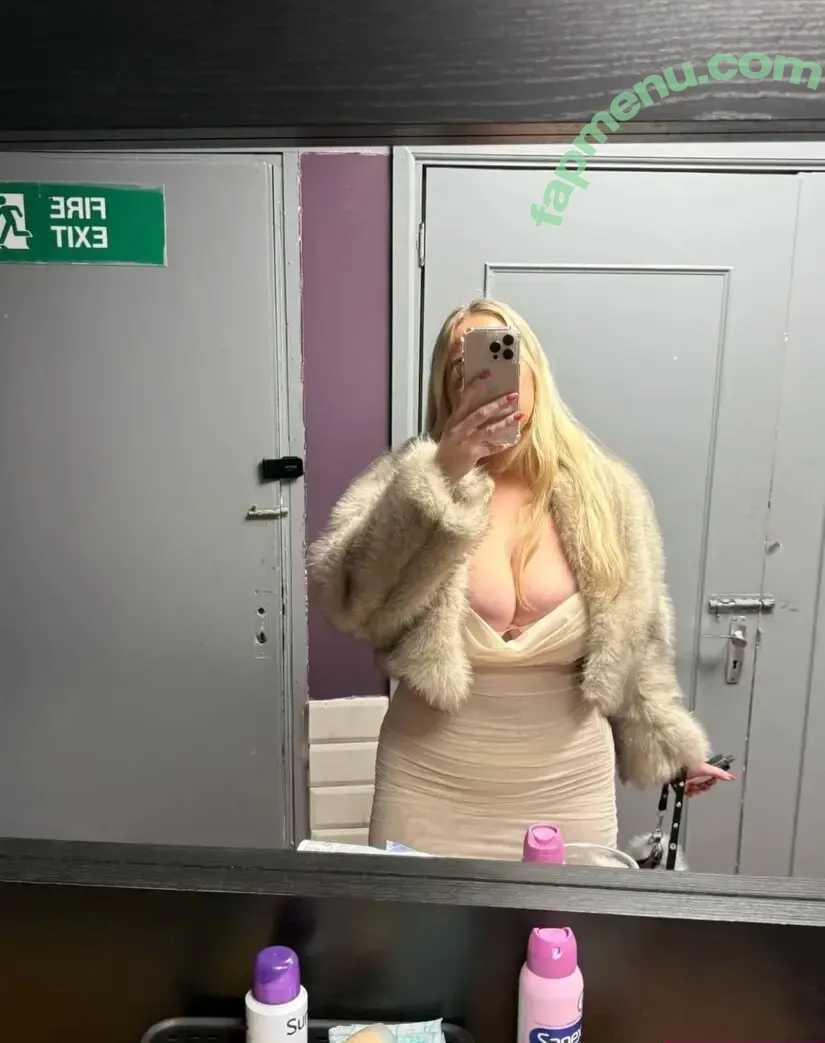 danielle nude photo #0288 (daniellecolby / daniellewalter)