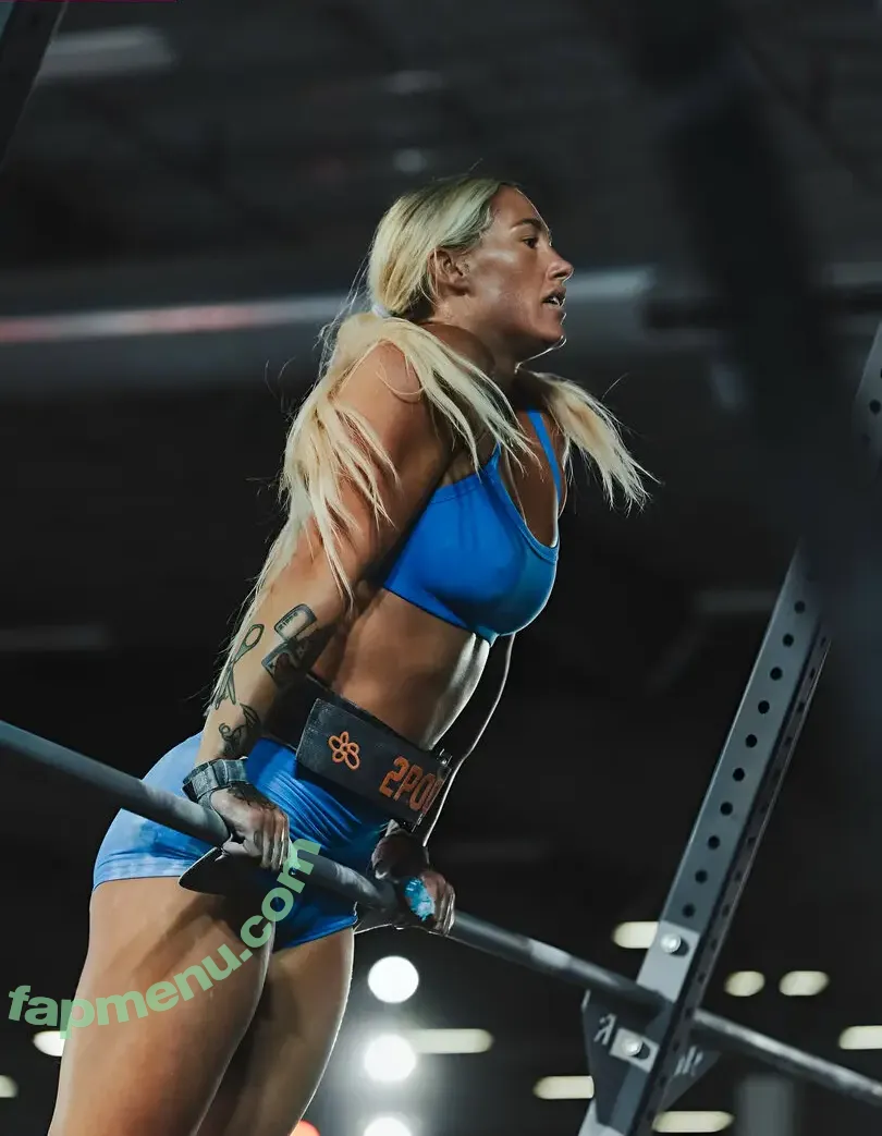 Danielle Brandon nude photo #0152 (daniellebrandon7)