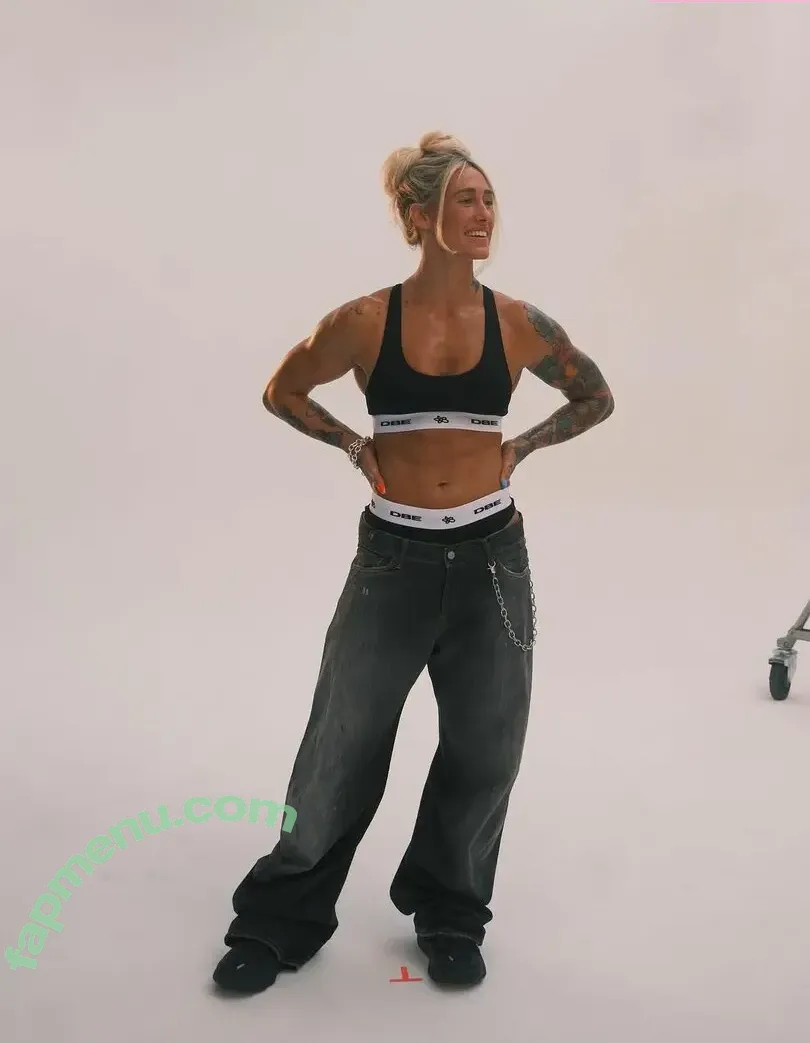 Danielle Brandon nude photo #0163 (daniellebrandon7)