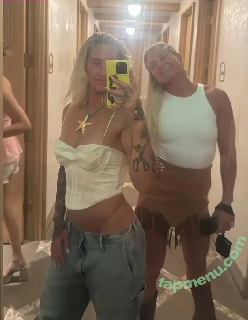 Danielle Brandon nude photo #0167 (daniellebrandon7)