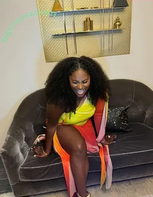 Danielle Brooks / thedaniellebrooks nude photo #0012