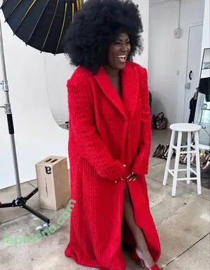 Danielle Brooks / thedaniellebrooks nude photo #0023