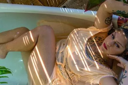 Danielle Colby / DanielleColby / daniellecolbyamericanpicker nude photo #0943