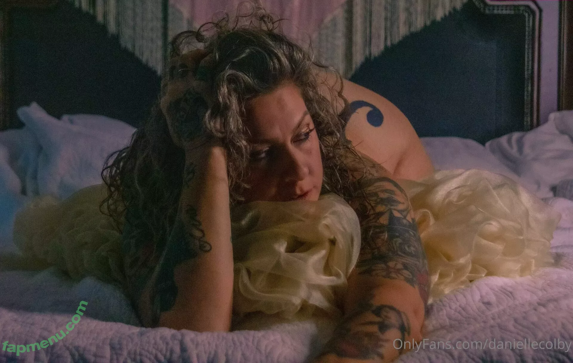 Danielle Colby nude photo #0570 (DanielleColby / daniellecolbyamericanpicker)