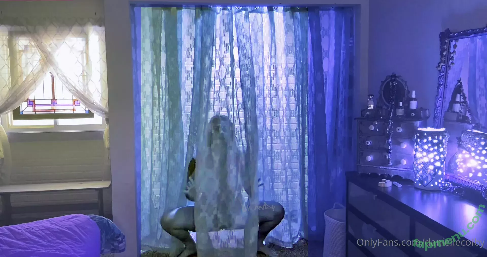 Danielle Colby nude photo #0585 (DanielleColby / daniellecolbyamericanpicker)