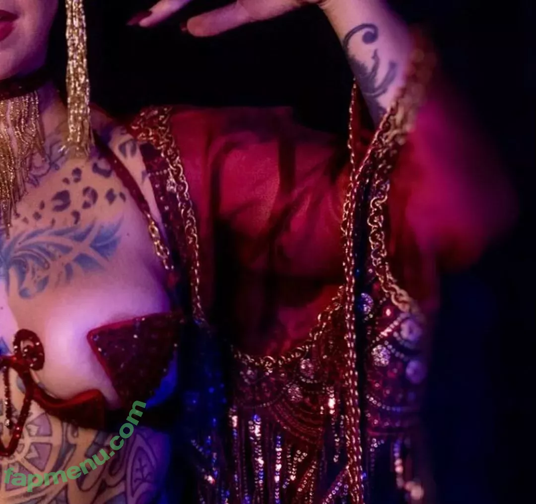 Danielle Colby nude photo #0796 (DanielleColby / daniellecolbyamericanpicker)