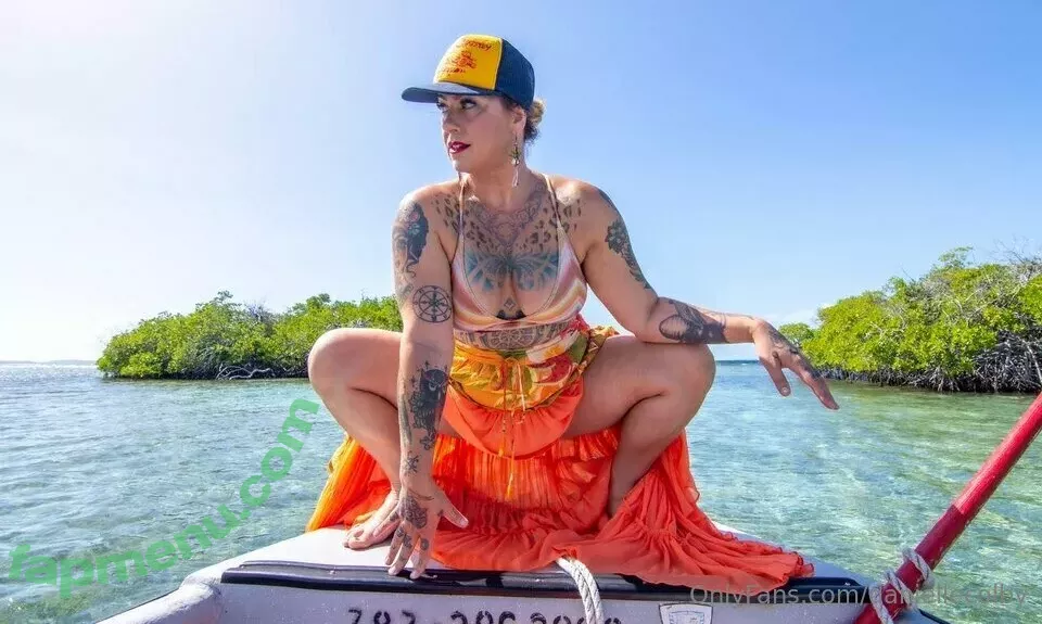 Danielle Colby nude photo #0814 (DanielleColby / daniellecolbyamericanpicker)