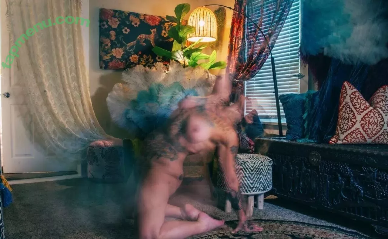 Danielle Colby nude photo #0899 (DanielleColby / daniellecolbyamericanpicker)