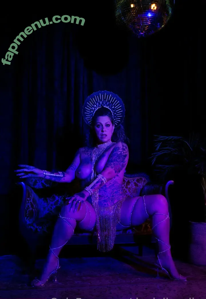 Danielle Colby nude photo #1240 (DanielleColby / daniellecolbyamericanpicker)