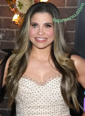 Danielle Fishel / daniellefishel nude photo #0168