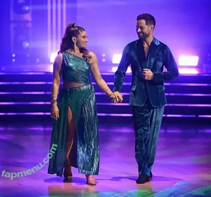 Danielle Fishel / daniellefishel nude photo #0184