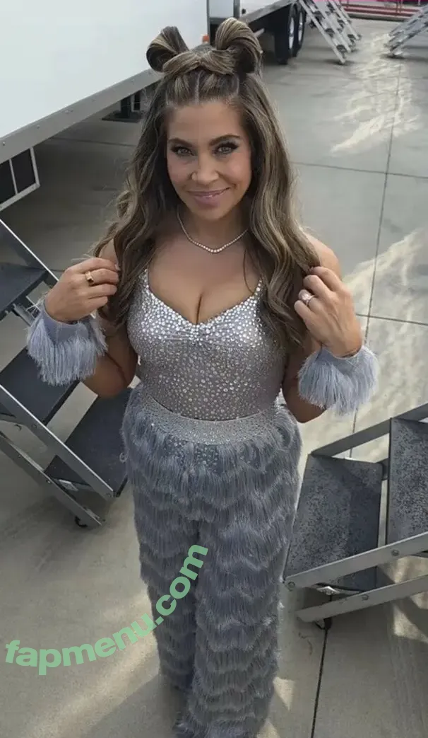 Danielle Fishel nude photo #0128 (daniellefishel)