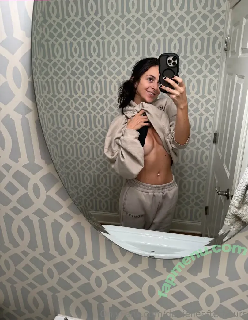 Danielle Gross nude photo #0058 (Daniiiellelele)