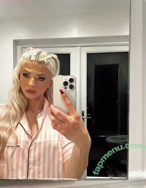 Danielle Harold / danielle_harold nude photo #0166