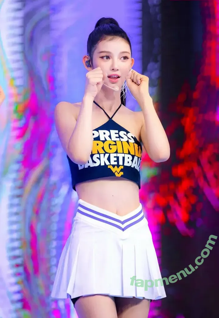 Danielle Marsh nude photo #0115 (DanielleJeans / NewJeans_twt / newjeans_official)