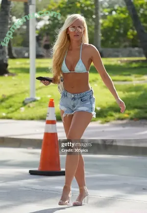 Danielle Moinet / DanielleMoinet / Summer Rae nude photo #0585