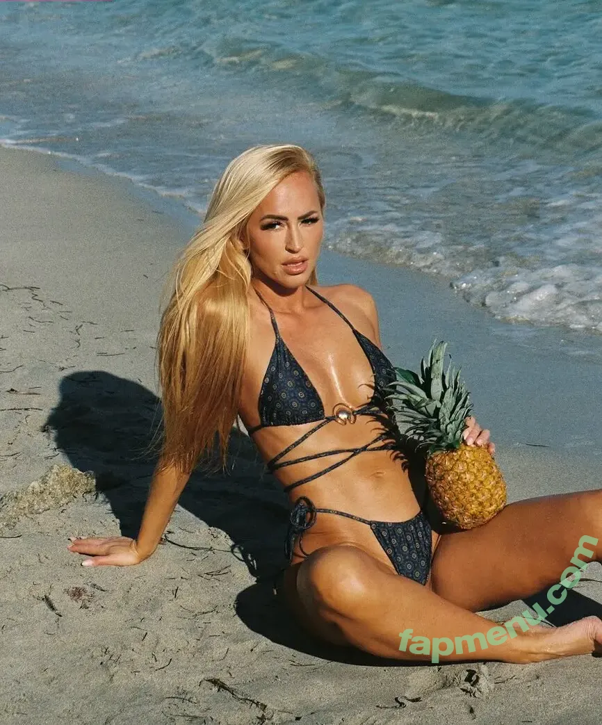 Danielle Moinet nude photo #0576 (DanielleMoinet / Summer Rae)