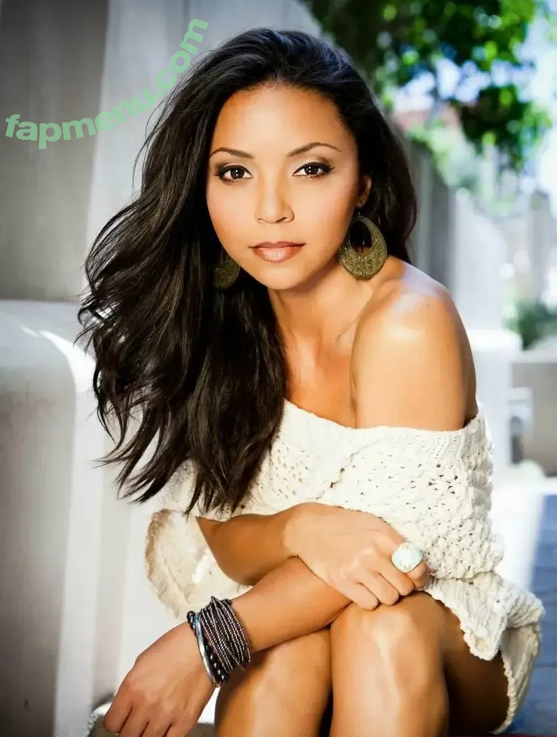 Danielle Nicolet nude photo #0005 (Danielle Nicolet)