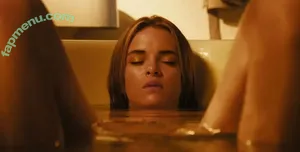 Danielle Panabaker / dpanabaker nude photo #0068