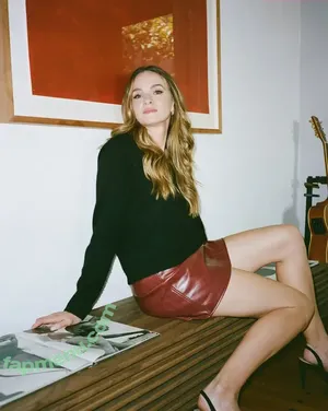 Danielle Panabaker / dpanabaker nude photo #0211