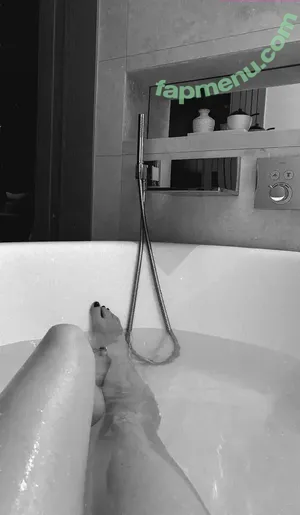 Danielle Panabaker / dpanabaker nude photo #0229