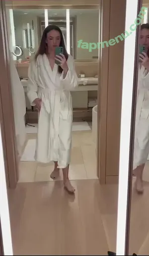 Danielle Panabaker / dpanabaker nude photo #0233