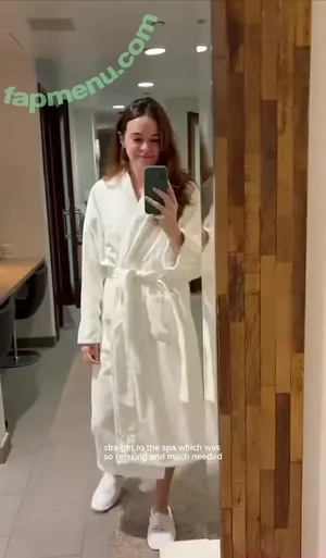 Danielle Panabaker / dpanabaker nude photo #0234