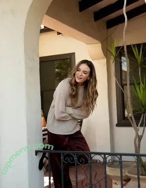 Danielle Panabaker / dpanabaker nude photo #0243