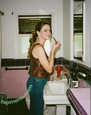 Danielle Panabaker / dpanabaker nude photo #0255