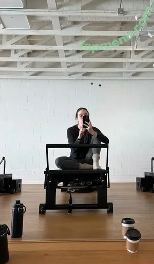 Danielle Panabaker / dpanabaker nude photo #0265