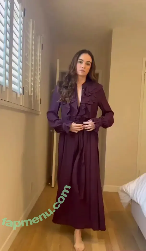 Danielle Panabaker nude photo #0189 (dpanabaker)
