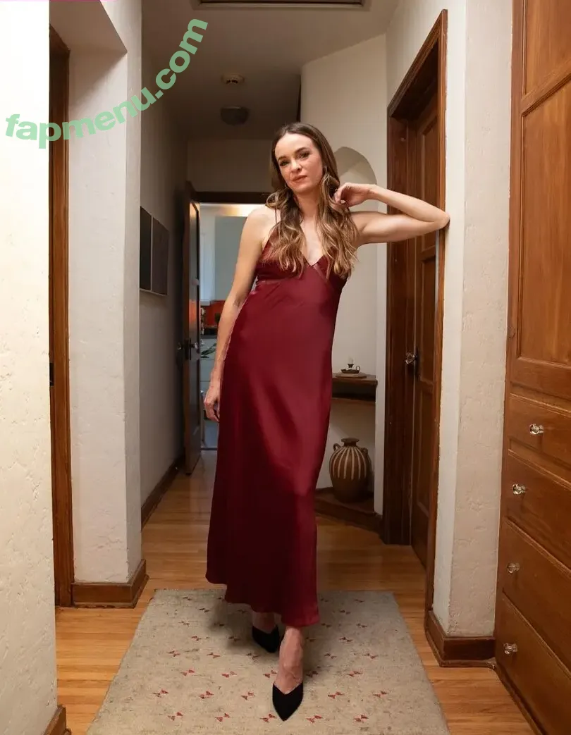 Danielle Panabaker nude photo #0198 (dpanabaker)