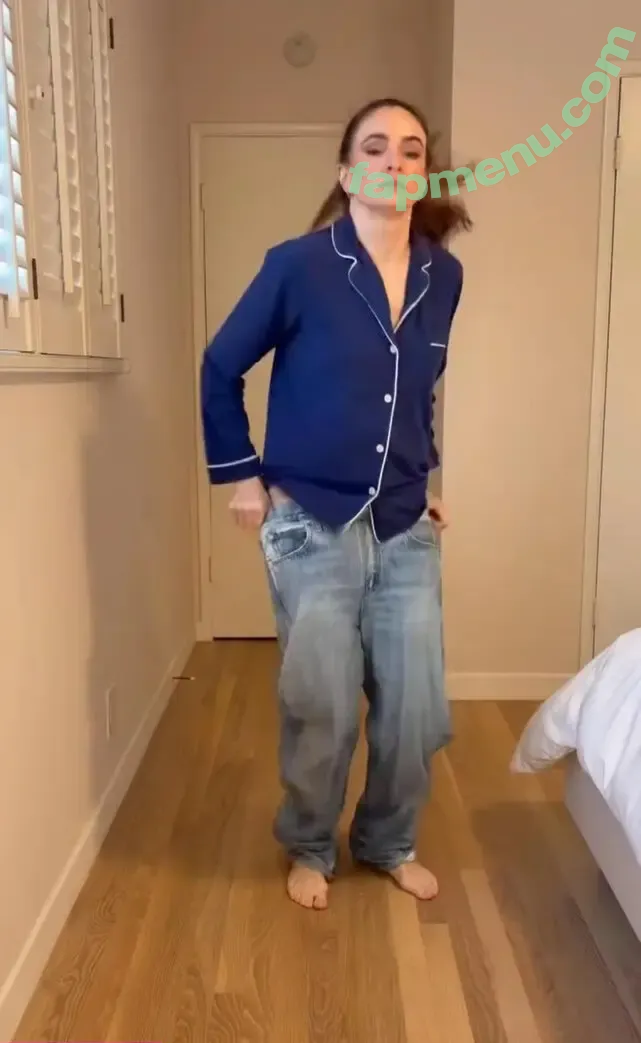 Danielle Panabaker nude photo #0273 (dpanabaker)