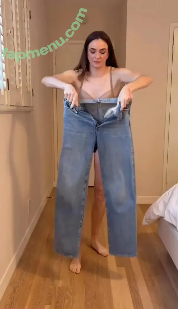 Danielle Panabaker nude photo #0284 (dpanabaker)