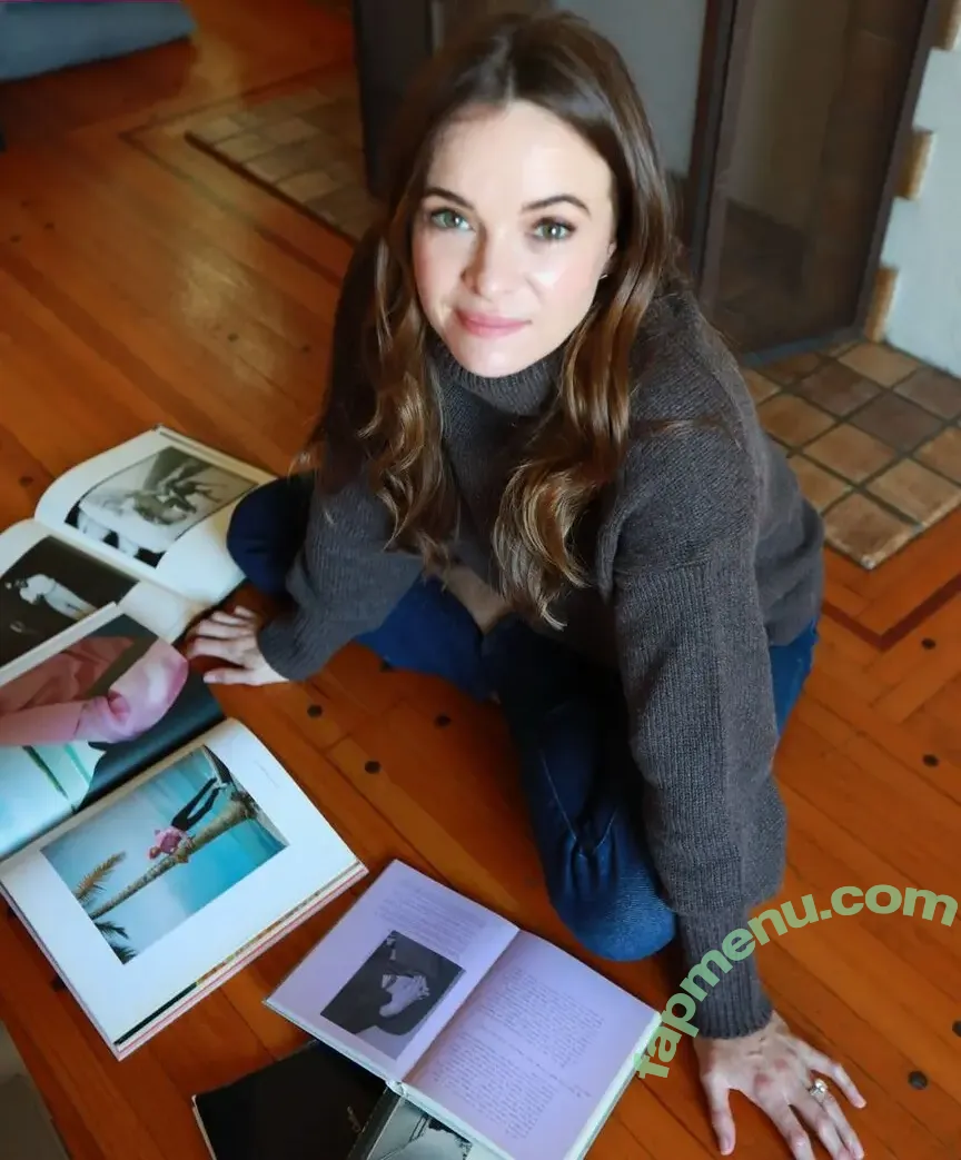 Danielle Panabaker nude photo #0305 (dpanabaker)