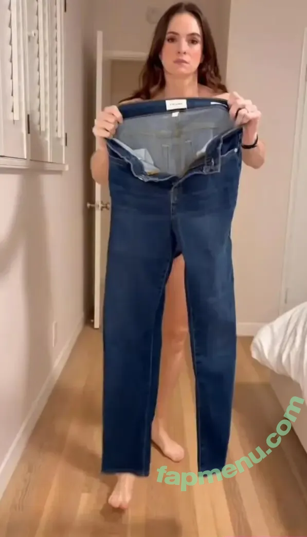 Danielle Panabaker nude photo #0308 (dpanabaker)