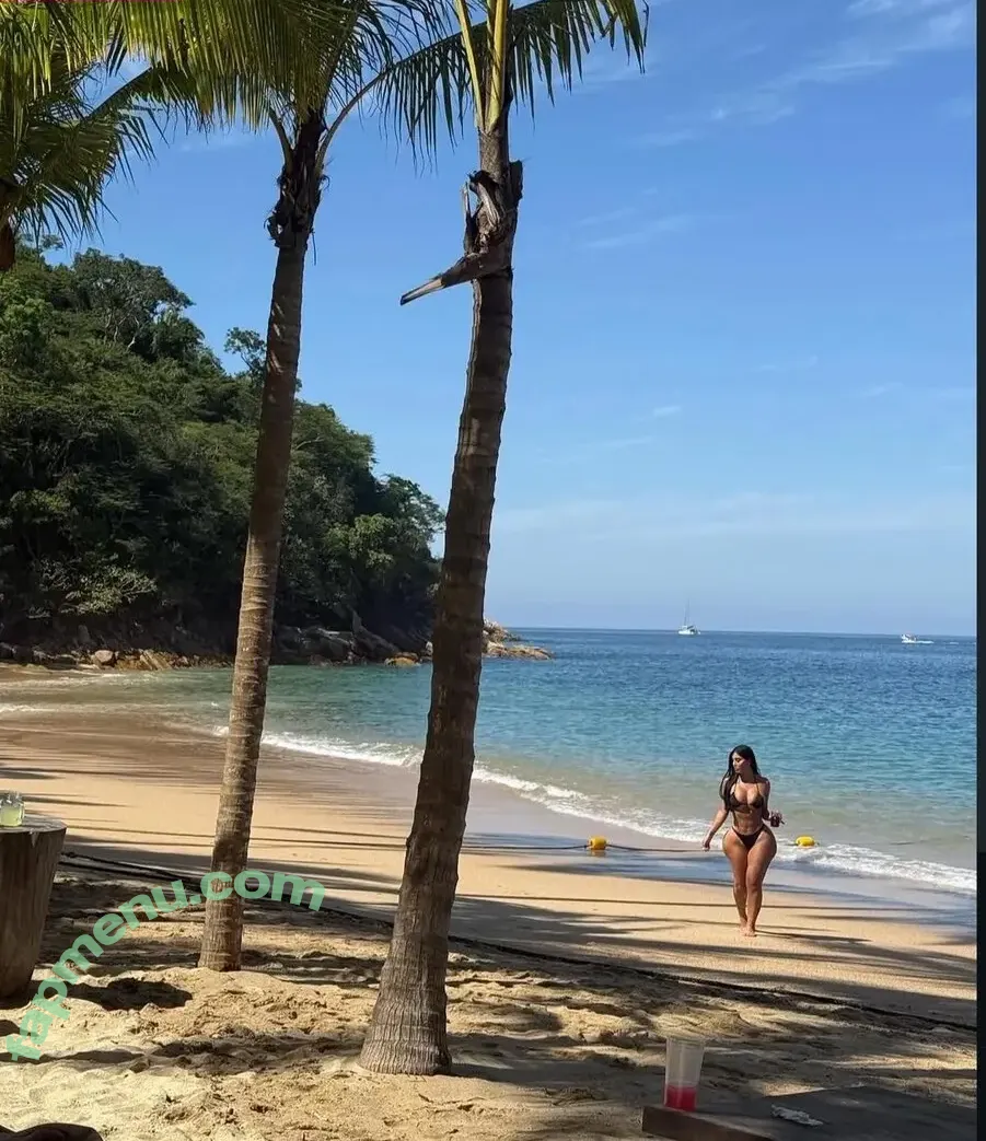 Danielle Pertusiello nude photo #0067 (daniellalynnnn / thedaniellalynn)