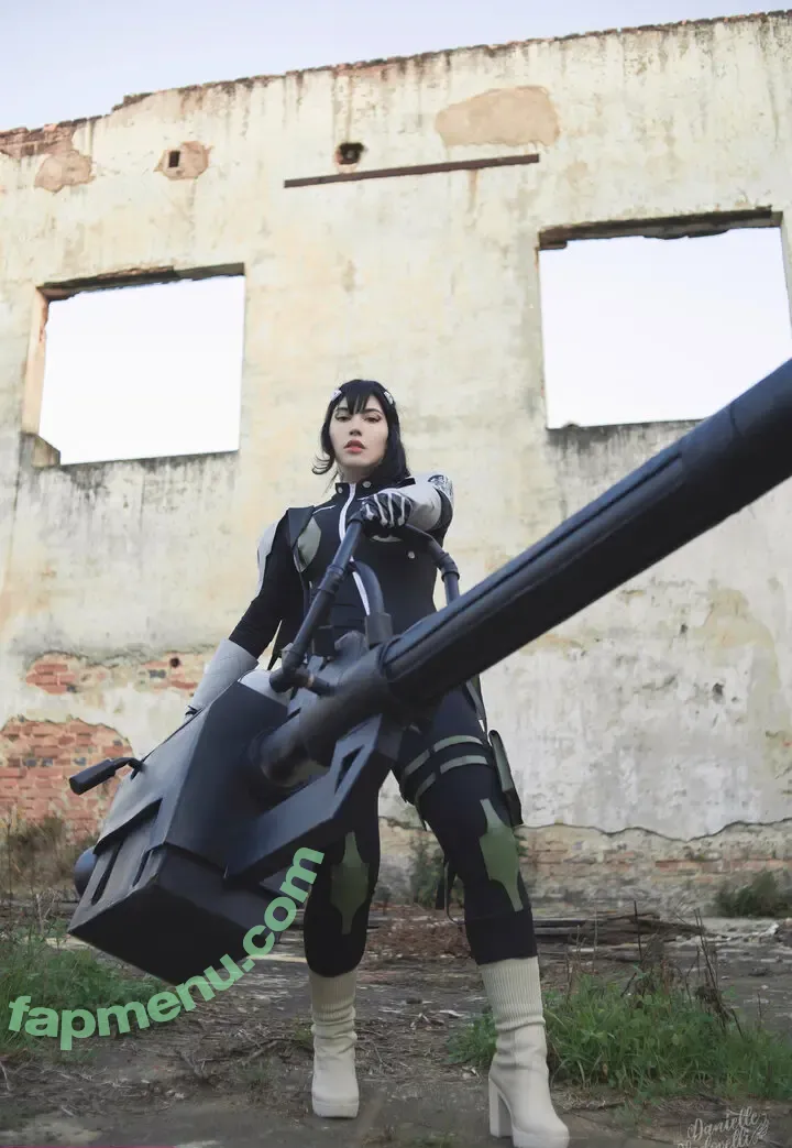 Danielle Vedovelli nude photo #1041 (Danievedo)