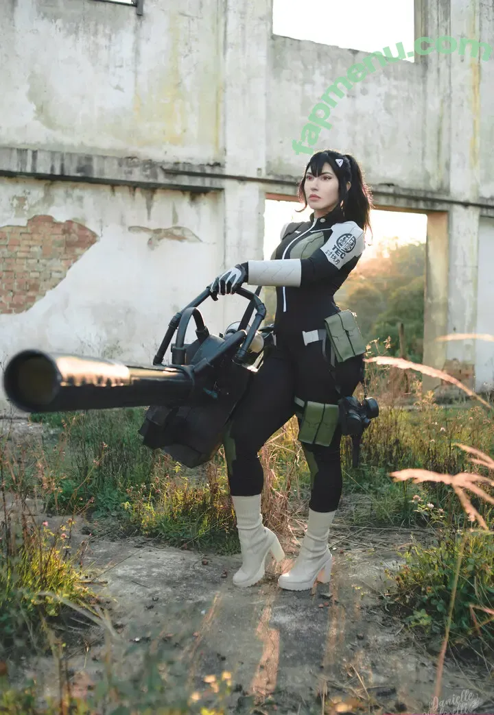 Danielle Vedovelli nude photo #1042 (Danievedo)