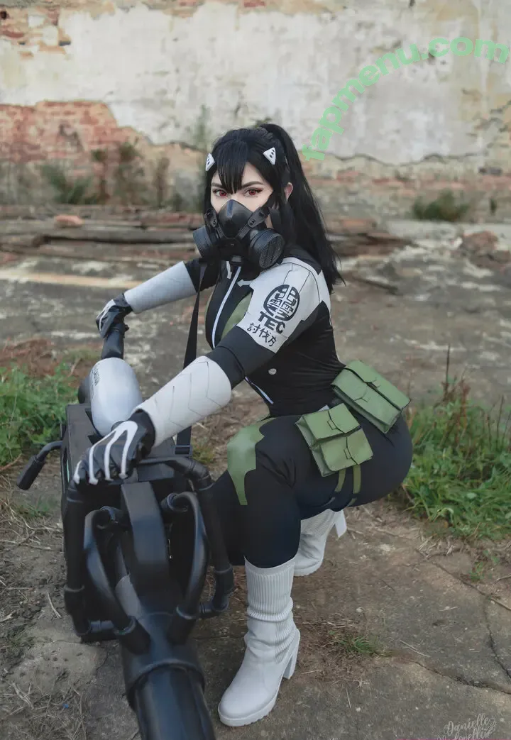 Danielle Vedovelli nude photo #1043 (Danievedo)