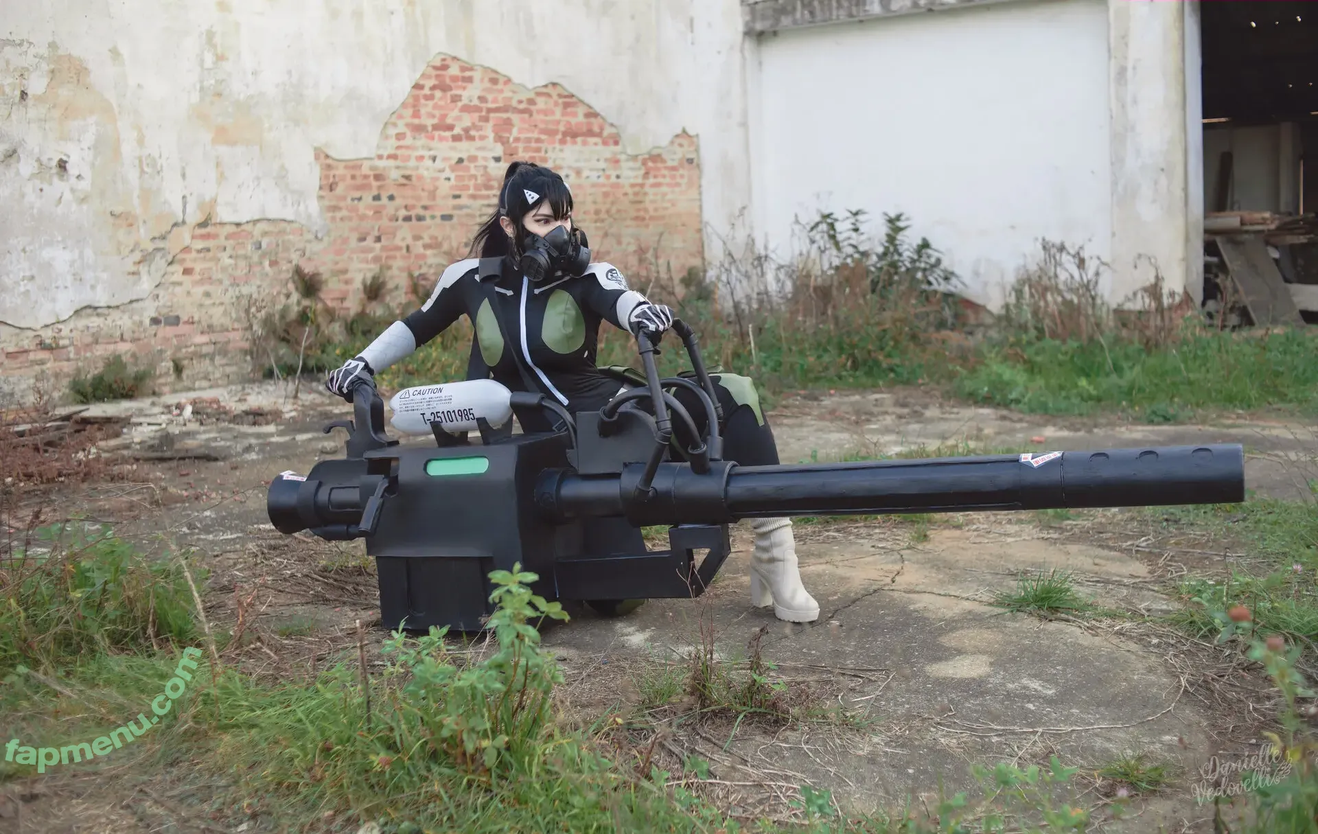 Danielle Vedovelli nude photo #1045 (Danievedo)