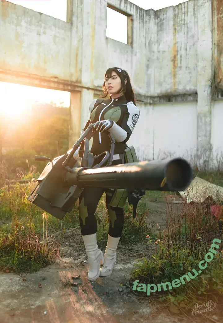 Danielle Vedovelli nude photo #1060 (Danievedo)