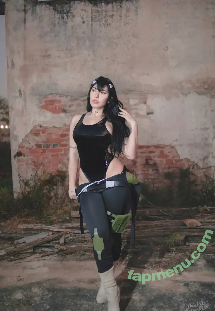 Danielle Vedovelli nude photo #1066 (Danievedo)