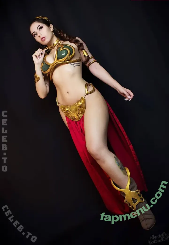 Danielle Vedovelli nude photo #1087 (Danievedo)