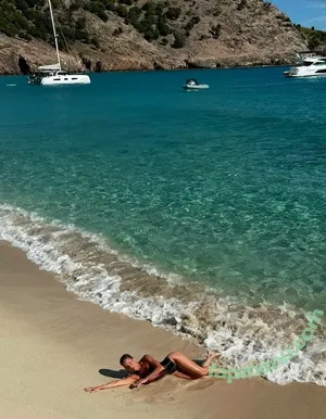 Danielle Winits / lawinits nude photo #0154