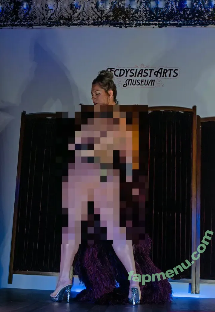 daniellecolby nude photo #0110 (daniellecolbyamericanpicker)