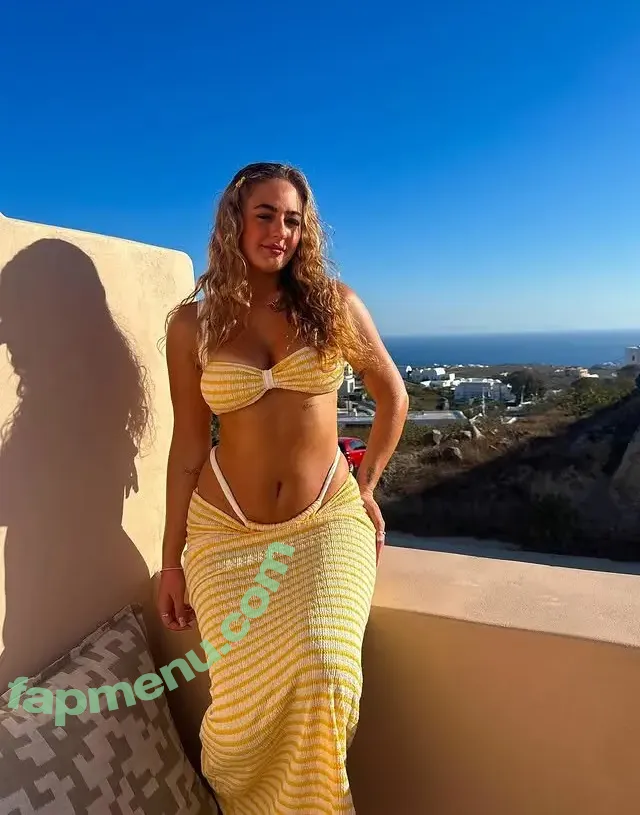 danielleelou nude photo #0020 (danielleelou)