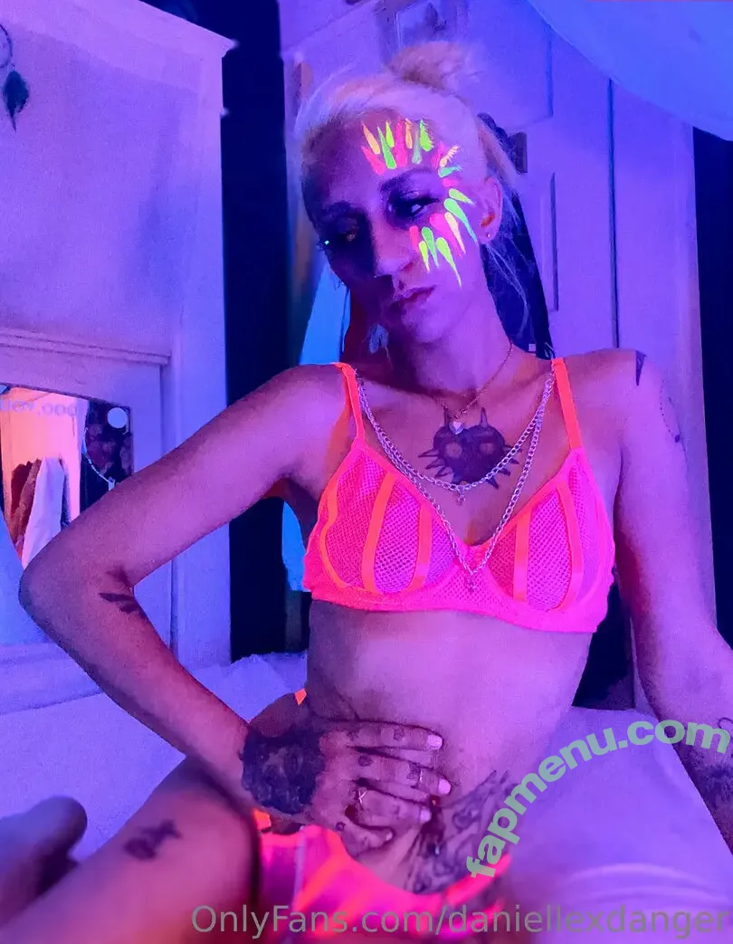 daniellexdanger nude photo #0002 (daniellexdanger)